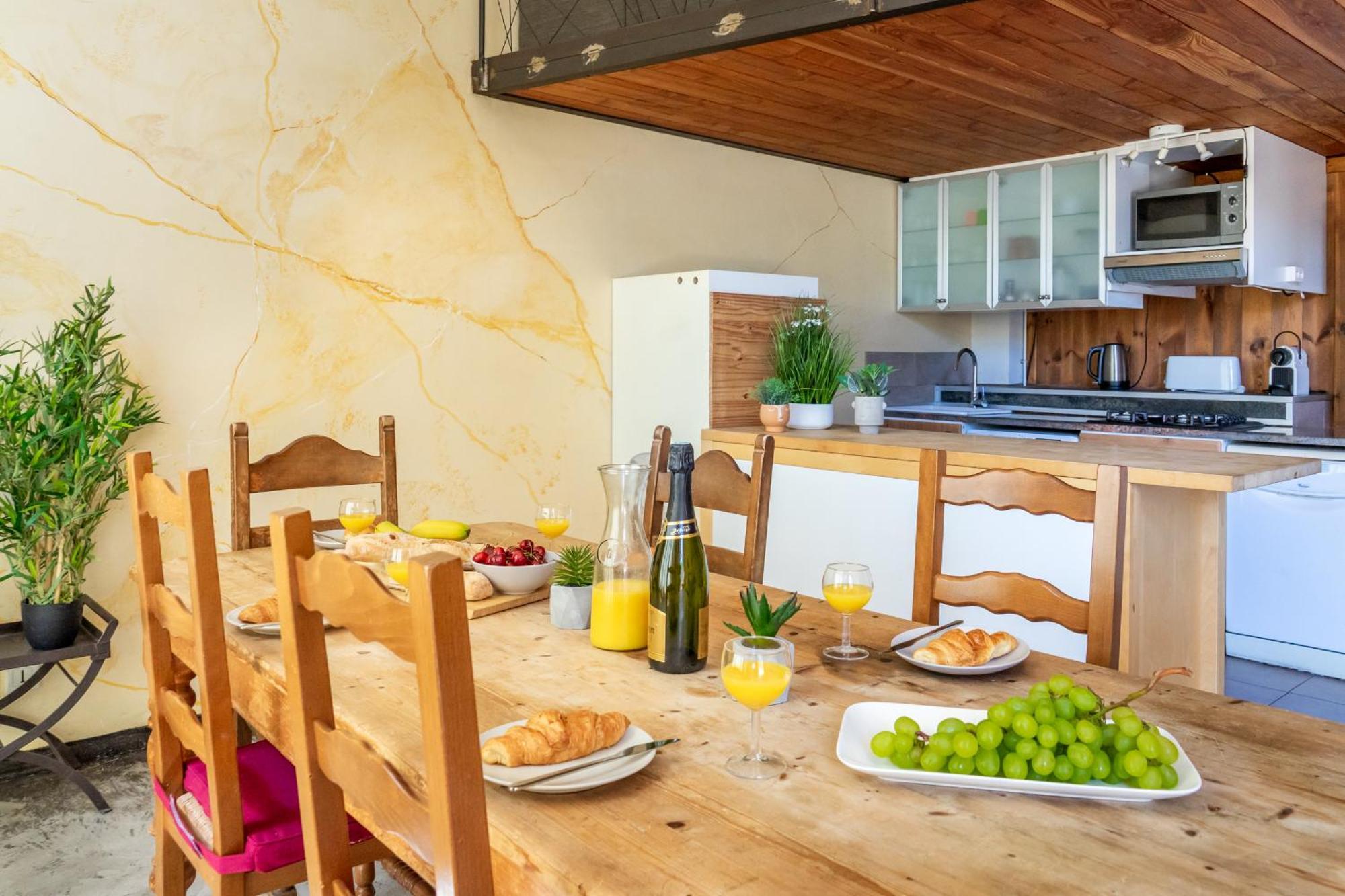 Vila Ultimate Relaxation For Family Or Group At Renowned Couvent Des Ursulines, A Tranquil Escape In Historic Pézenas Pokoj fotografie